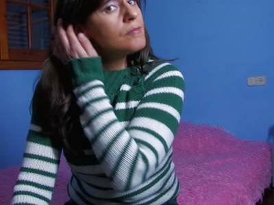 Milf mit Cellulite macht ein Erotiksolo vor ihrer Webcam