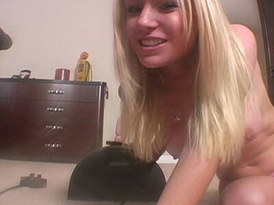 Im Privatvideo reitet Allison Pierce den Sybian